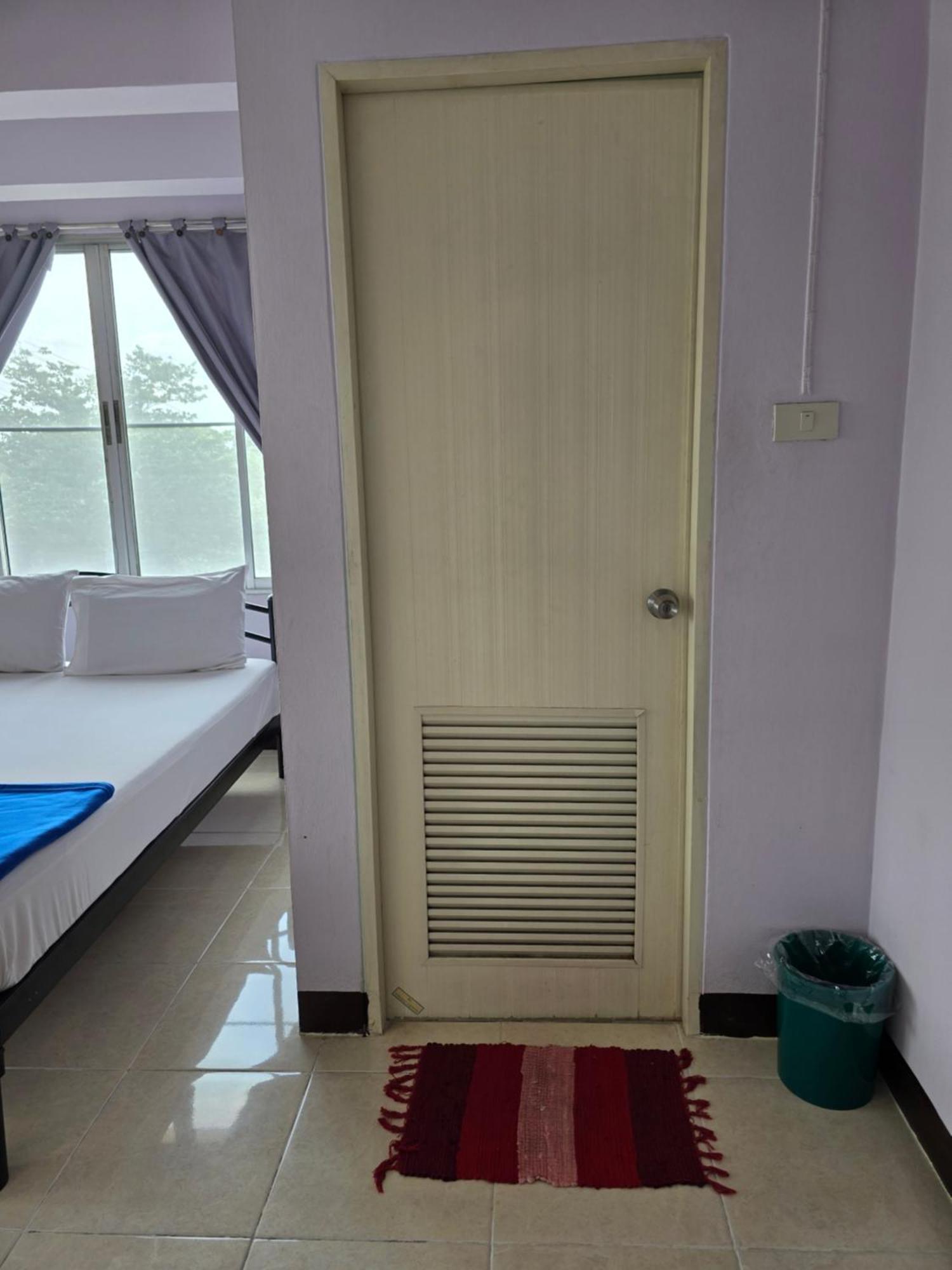 Bella Bella Riverview Бангкок Экстерьер фото